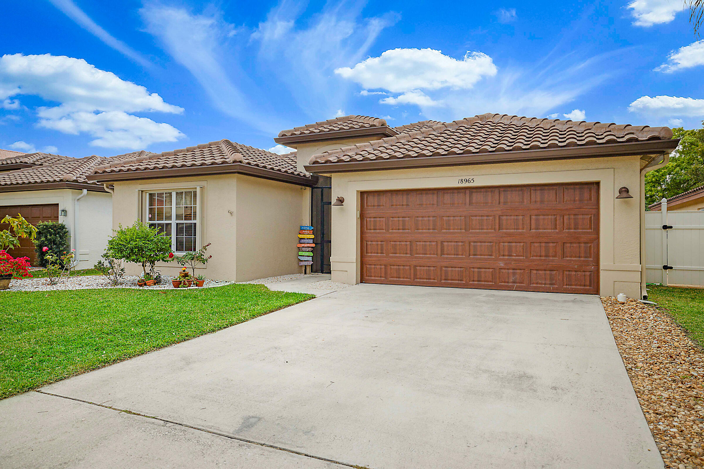 LAKES AT BOCA RATON PAR E - Residential Lease