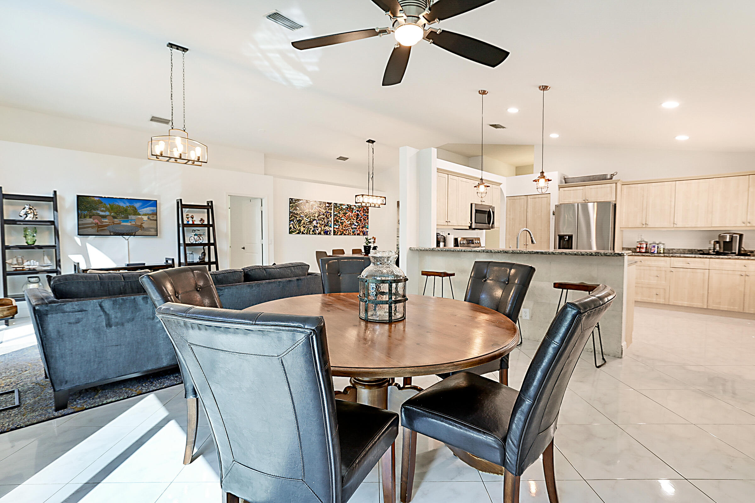 LAKES AT BOCA RATON PAR E - Residential Lease