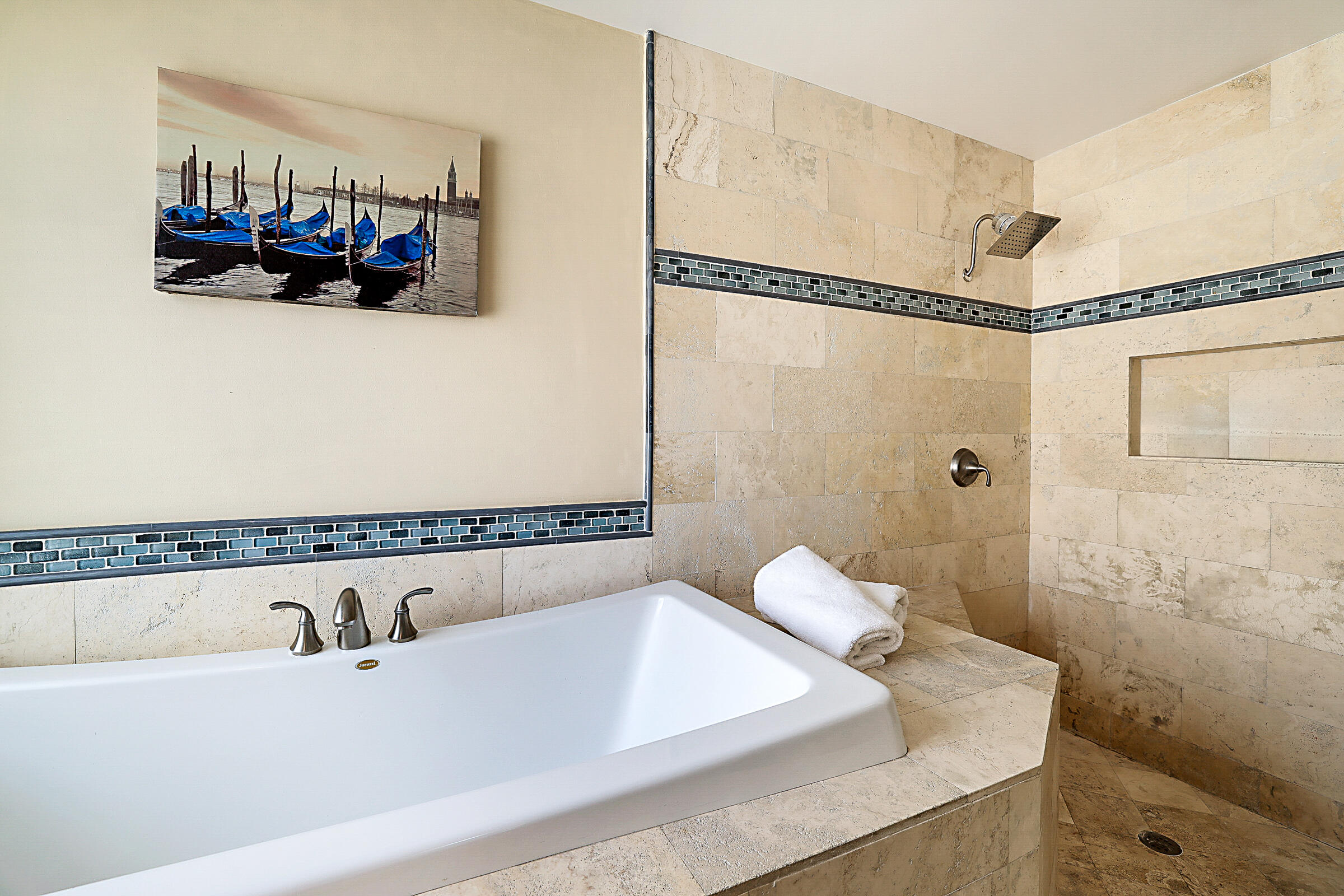 LAKES AT BOCA RATON PAR E - Residential Lease