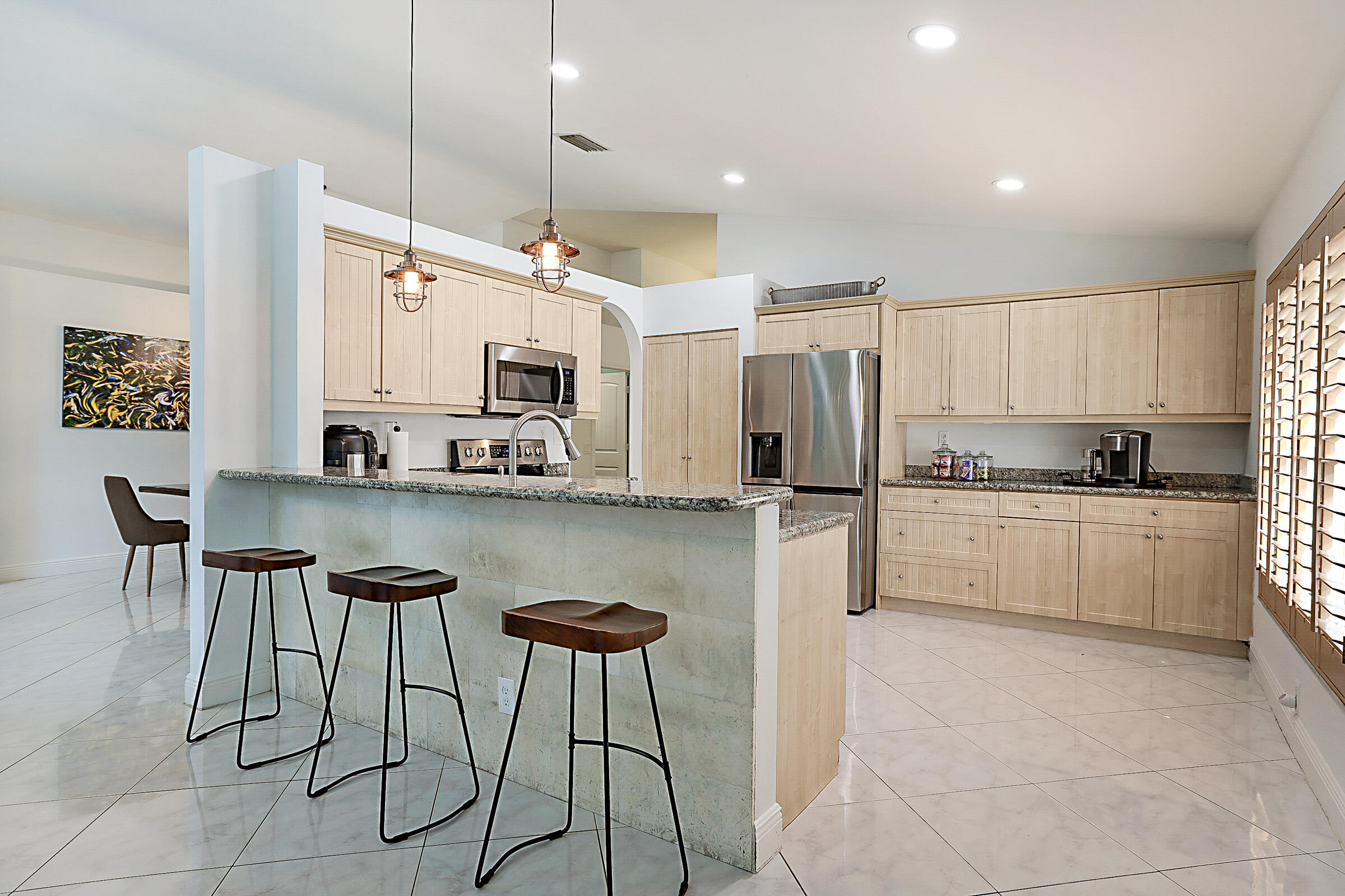 LAKES AT BOCA RATON PAR E - Residential Lease