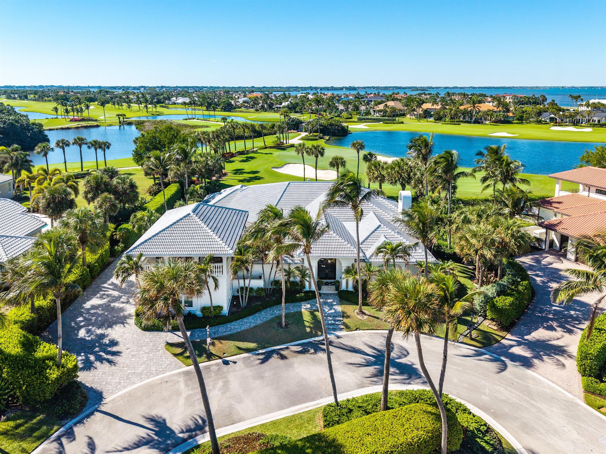 SAILFISH POINT - Residential