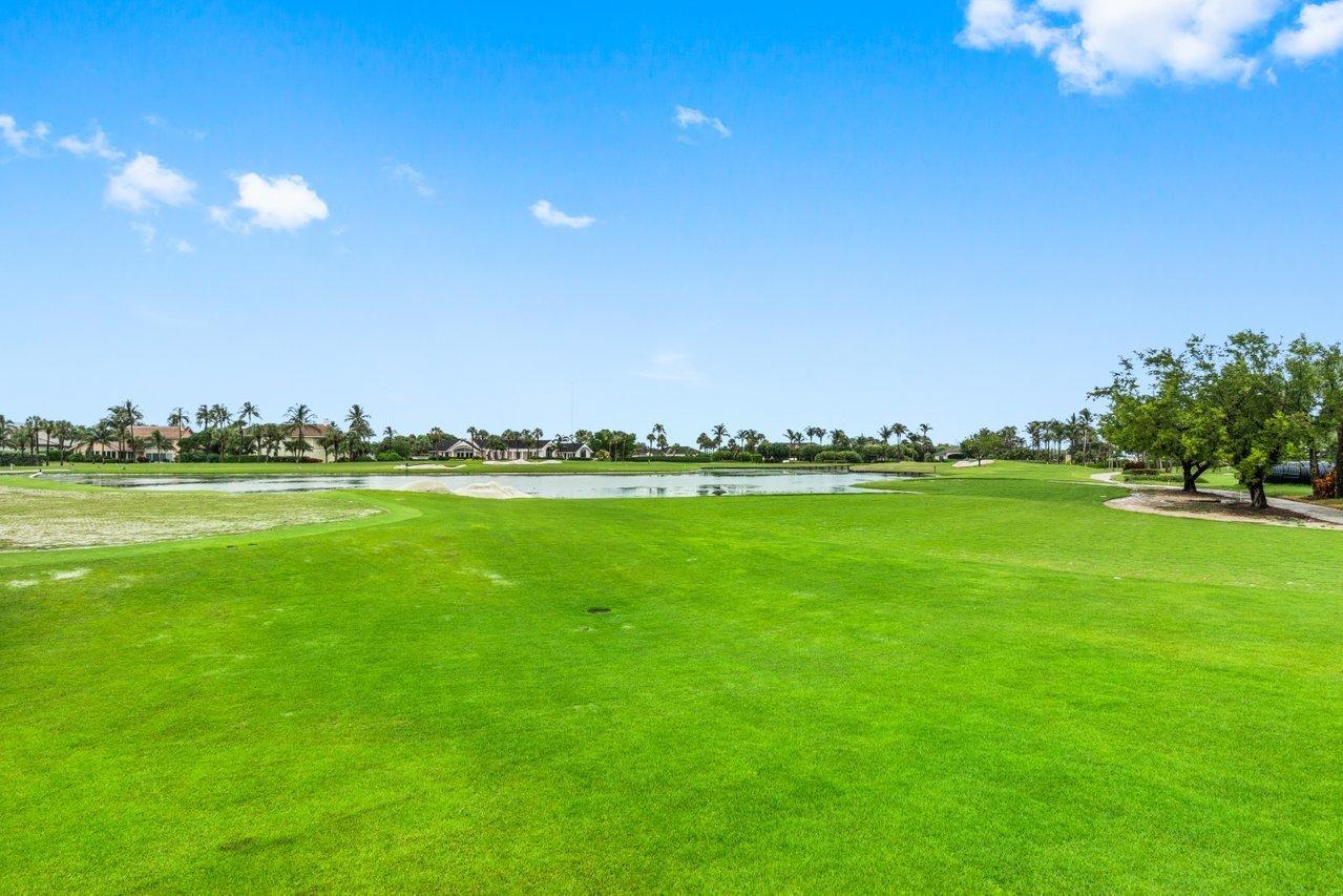 SAILFISH POINT - Residential