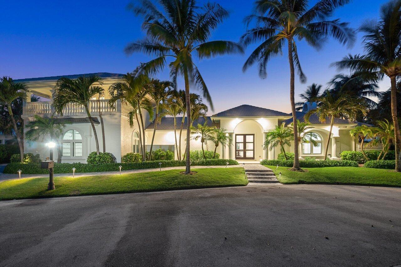 SAILFISH POINT - Residential