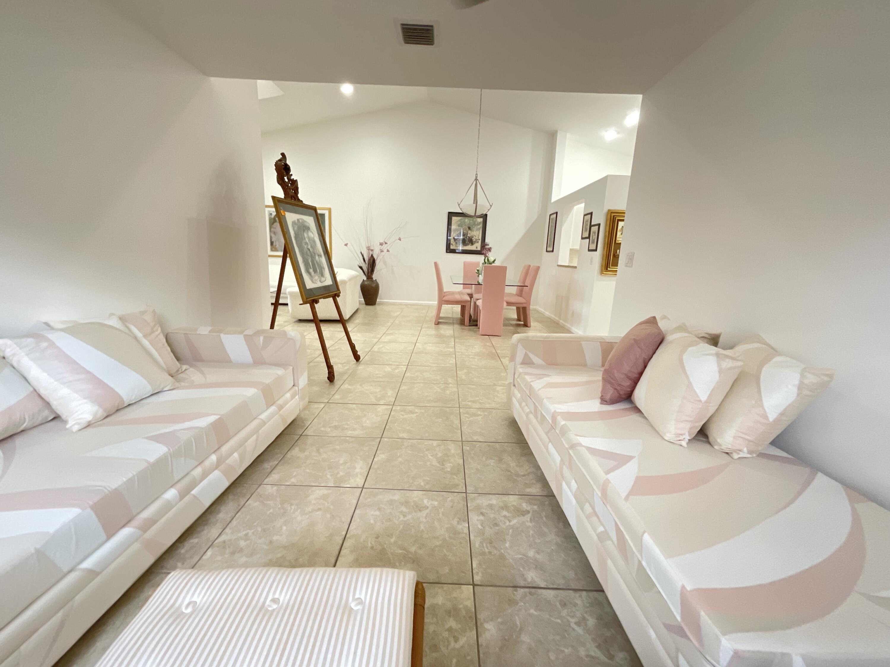 CORAL LAKES V - Residential Lease