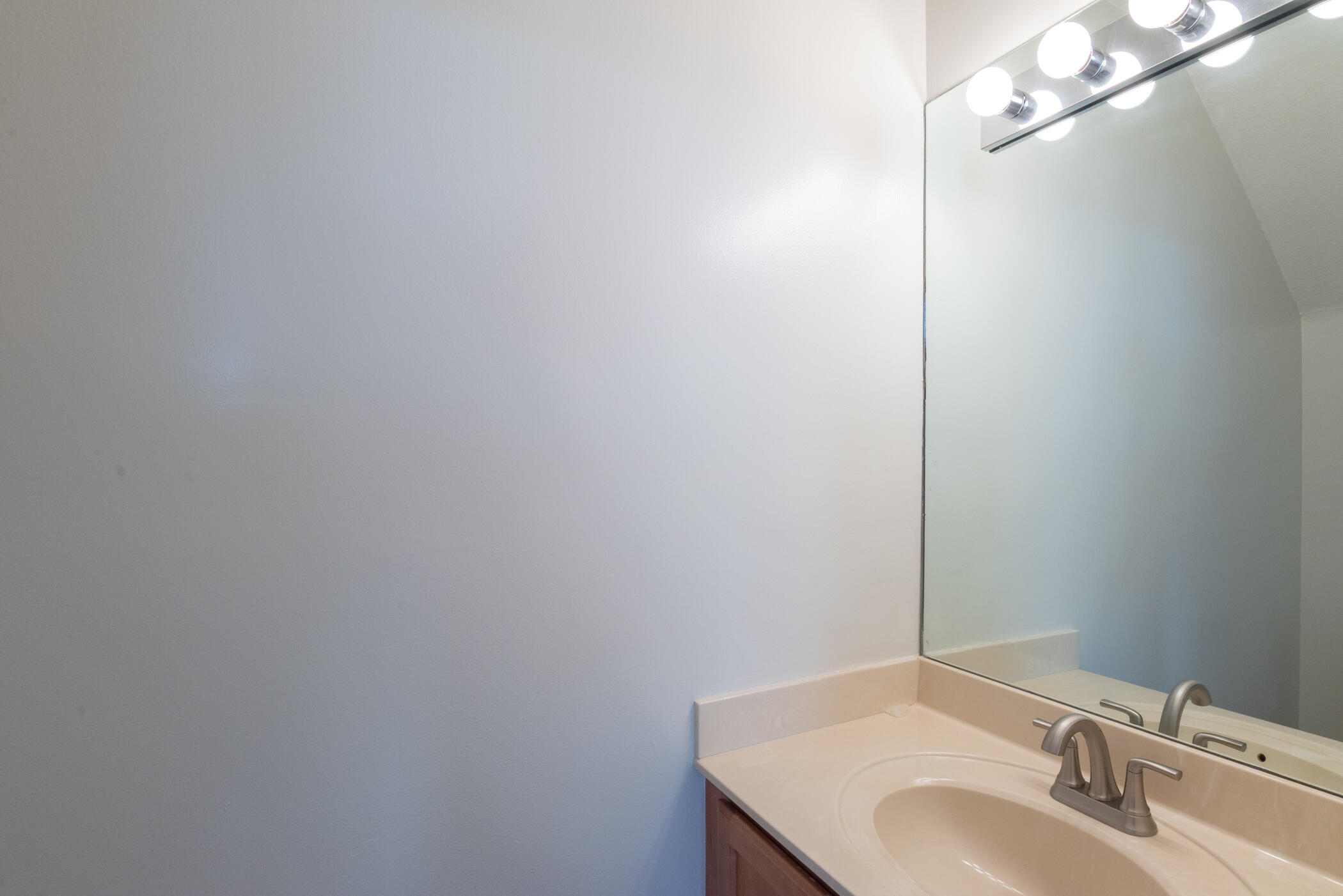 GABLES AT NORTHLAKE 1 - Residential