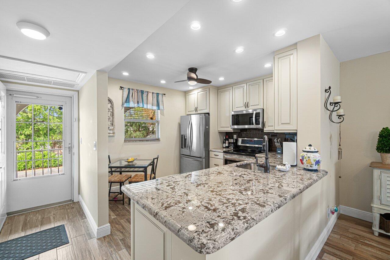 250 NE 20th Street 230