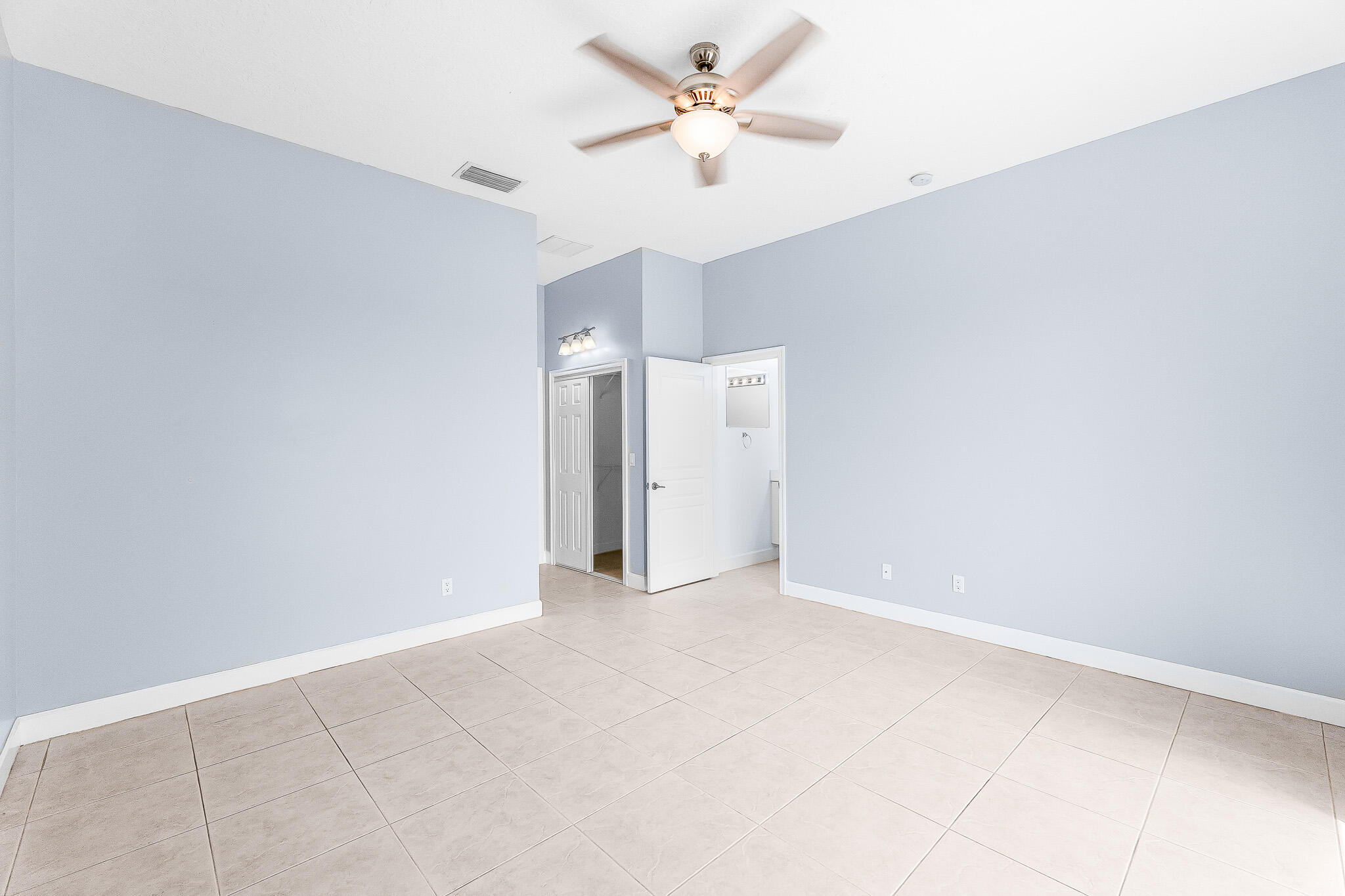 RIVER PLACE ON THE ST LUCIE NO 6 - Residential