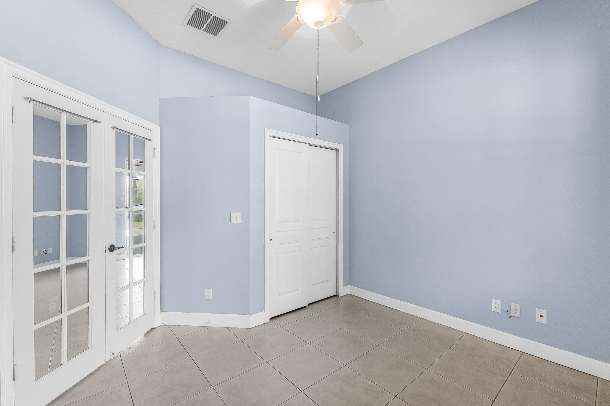 RIVER PLACE ON THE ST LUCIE NO 6 - Residential