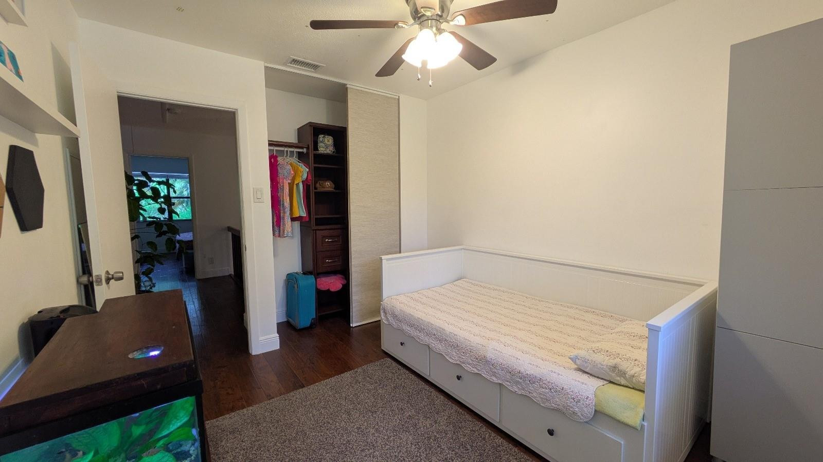 Golden Raintree V - Residential