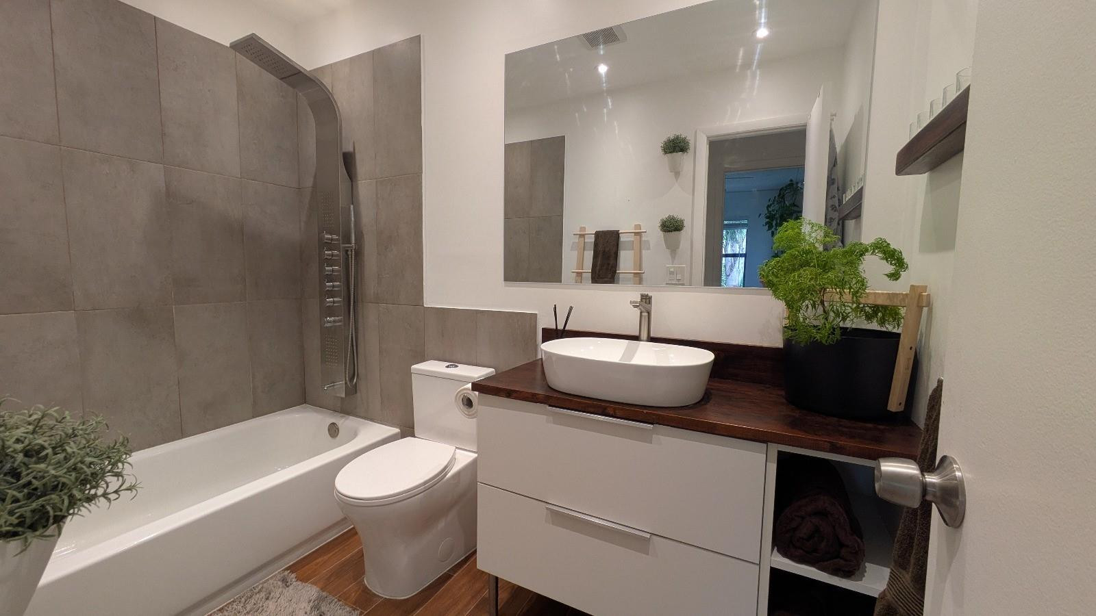 Golden Raintree V - Residential