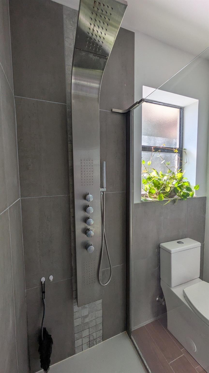 Golden Raintree V - Residential