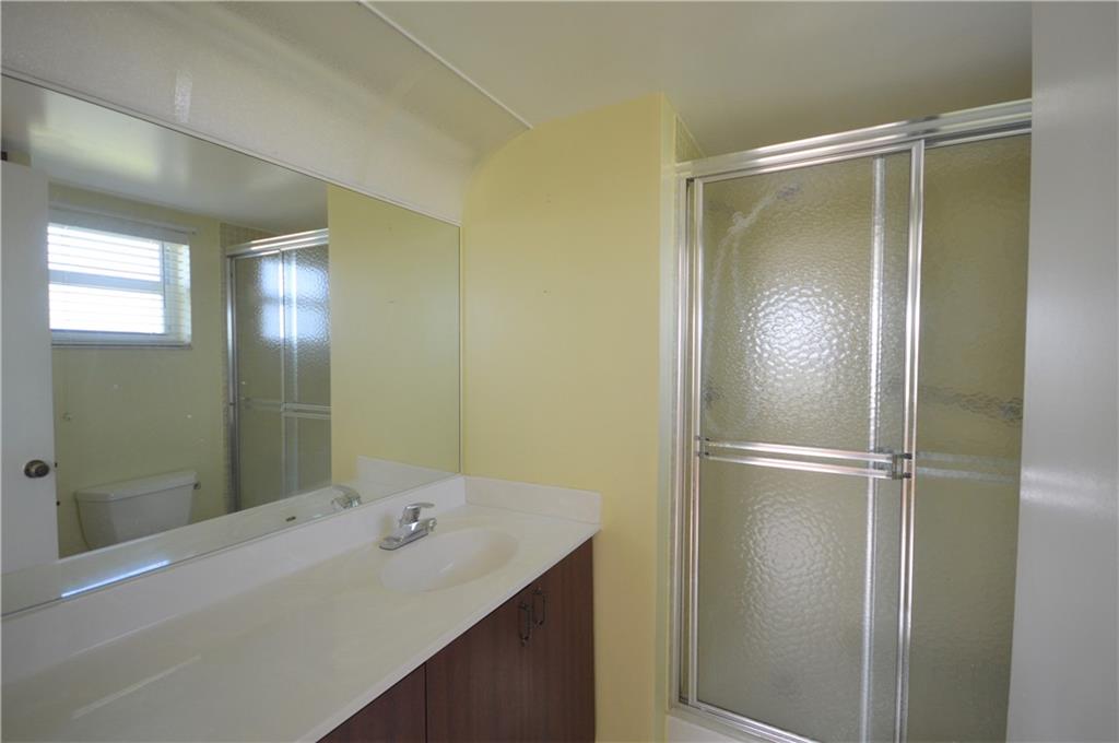 SUNRISE LAKES - Residential