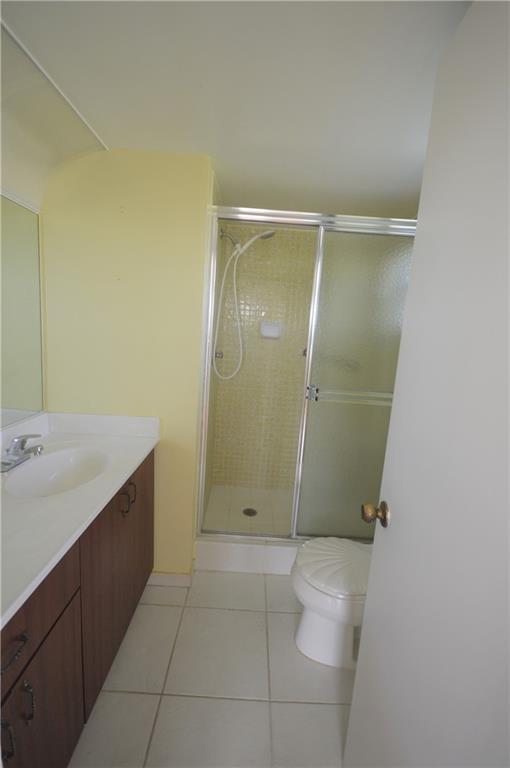 SUNRISE LAKES - Residential