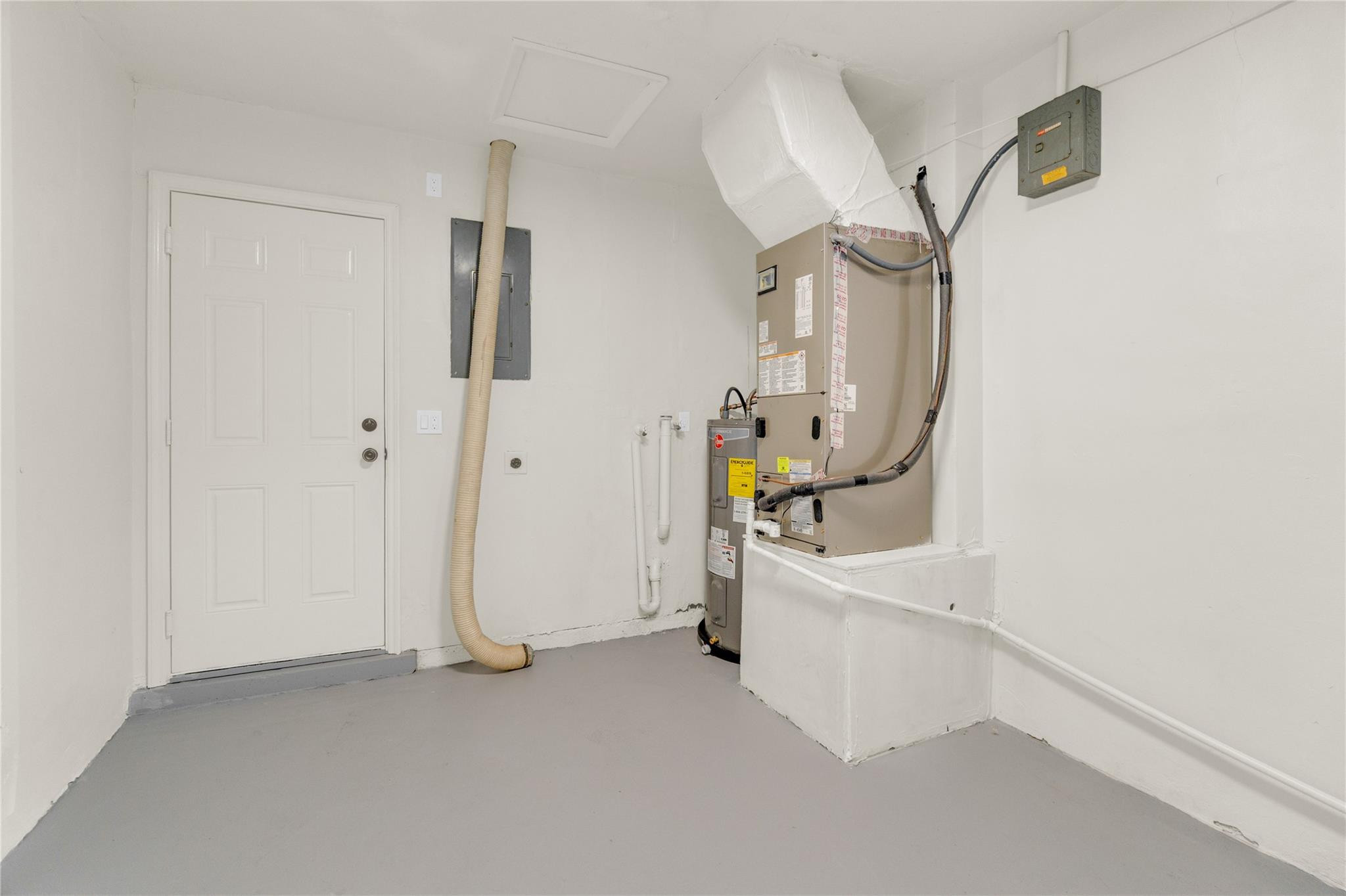 Forward Sub Two 64-30 B - Residential