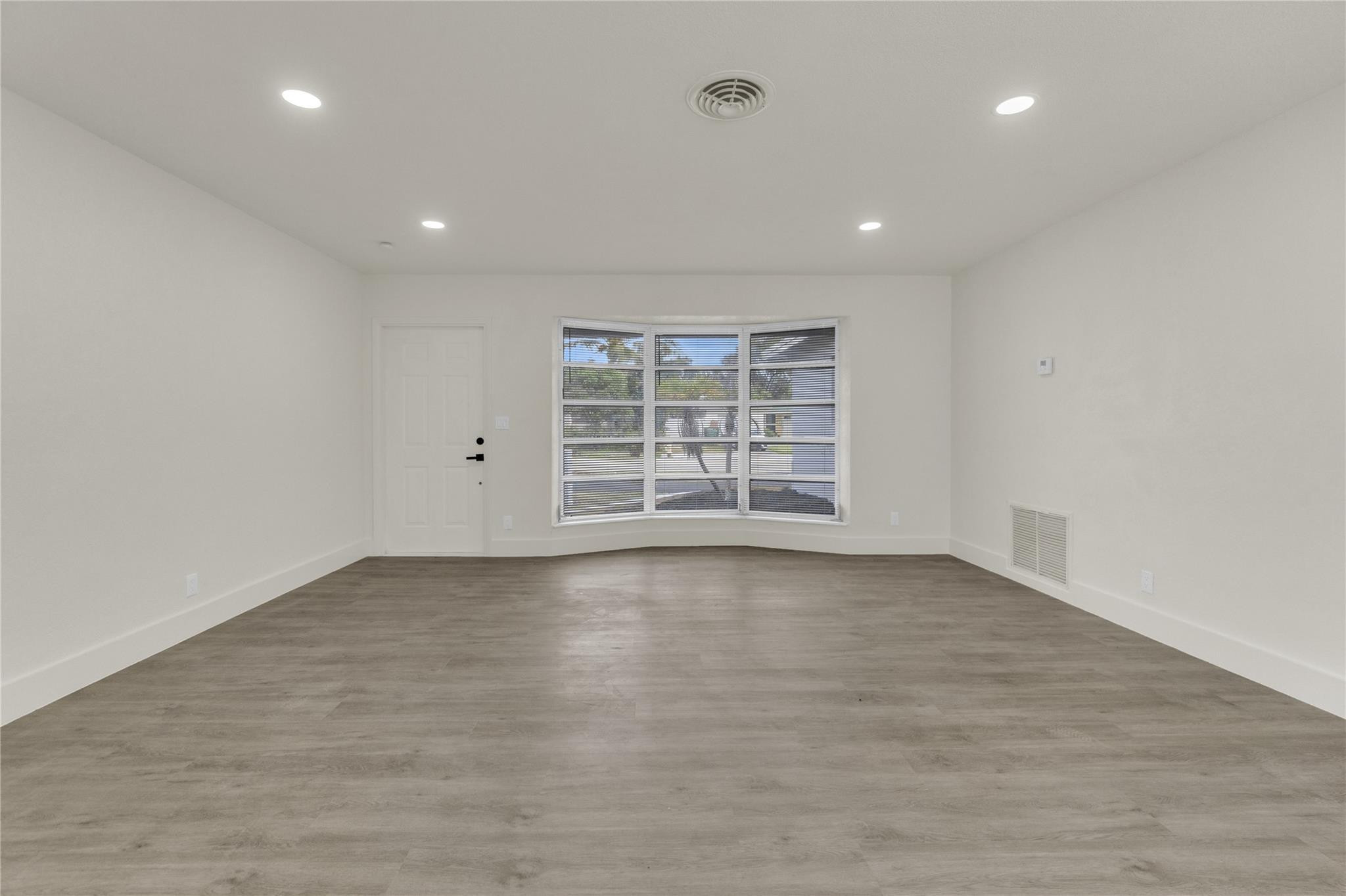 Forward Sub Two 64-30 B - Residential