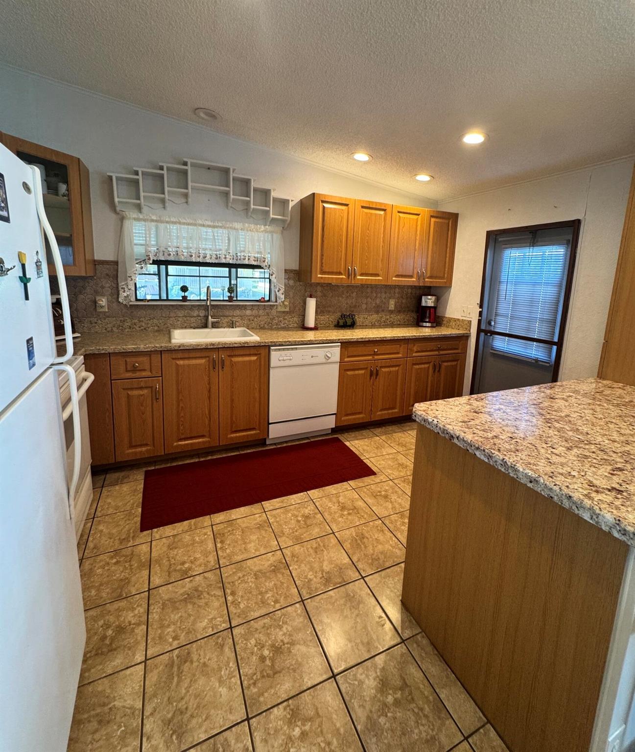 Spanish Lakes Country Clu - Residential