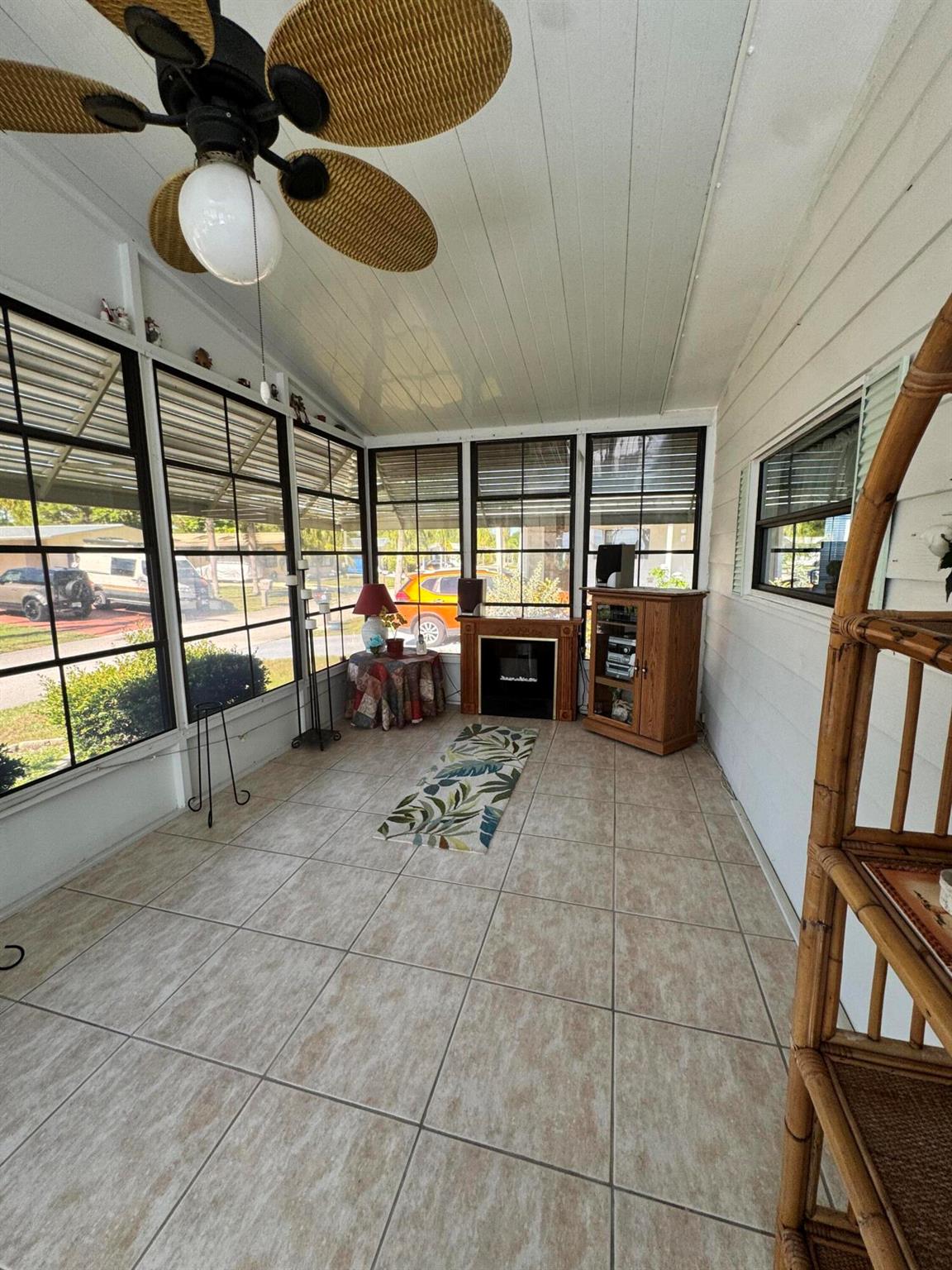 Spanish Lakes Country Clu - Residential