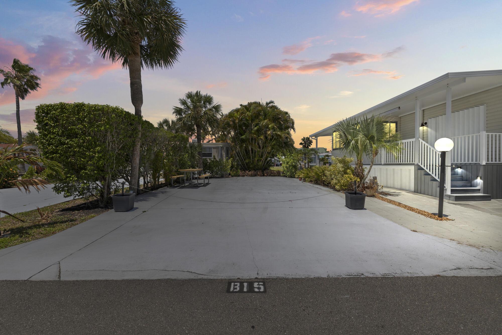 900 Juno Ocean Walk B15