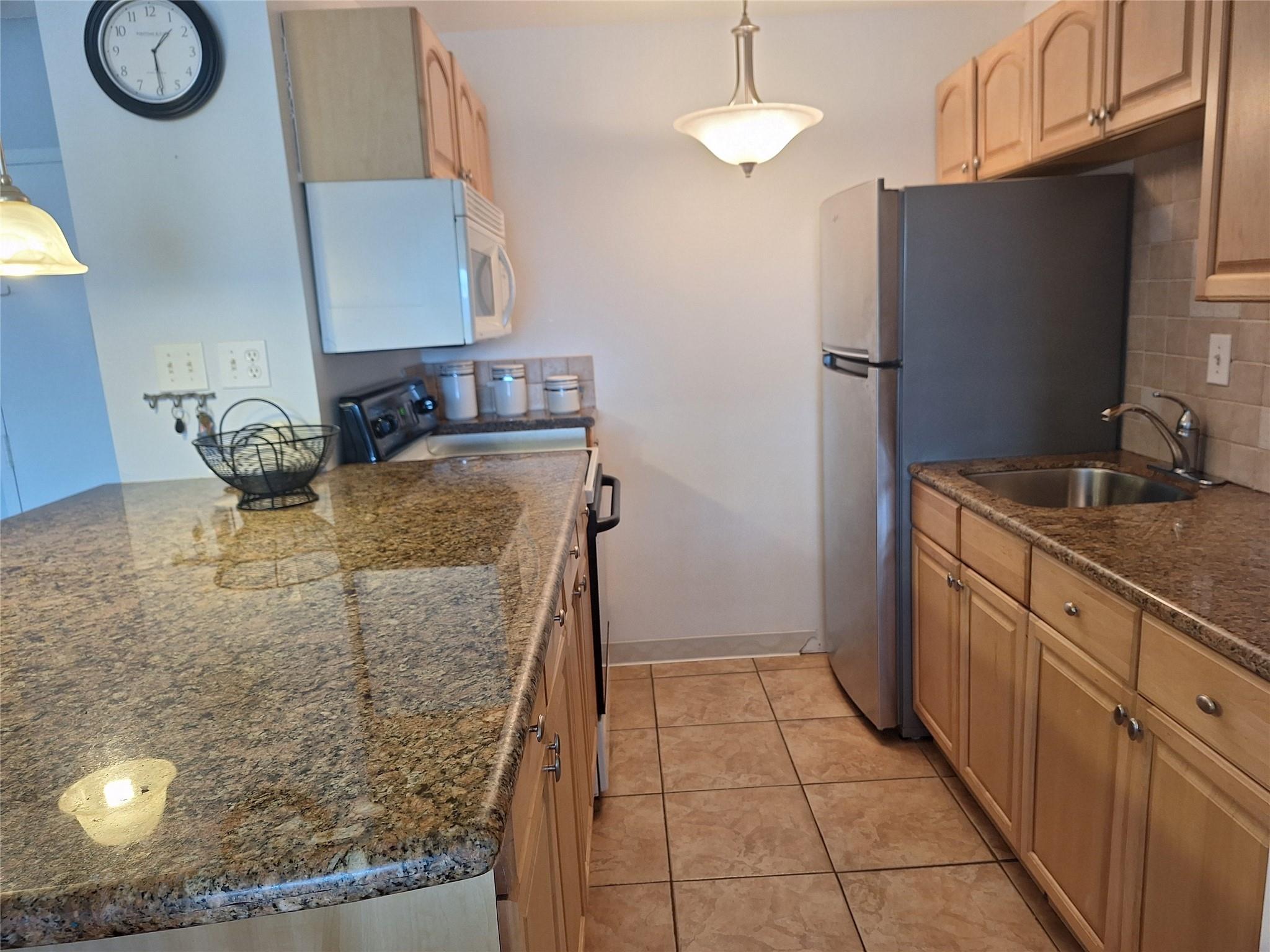 Leisure Beach Condominium - Residential