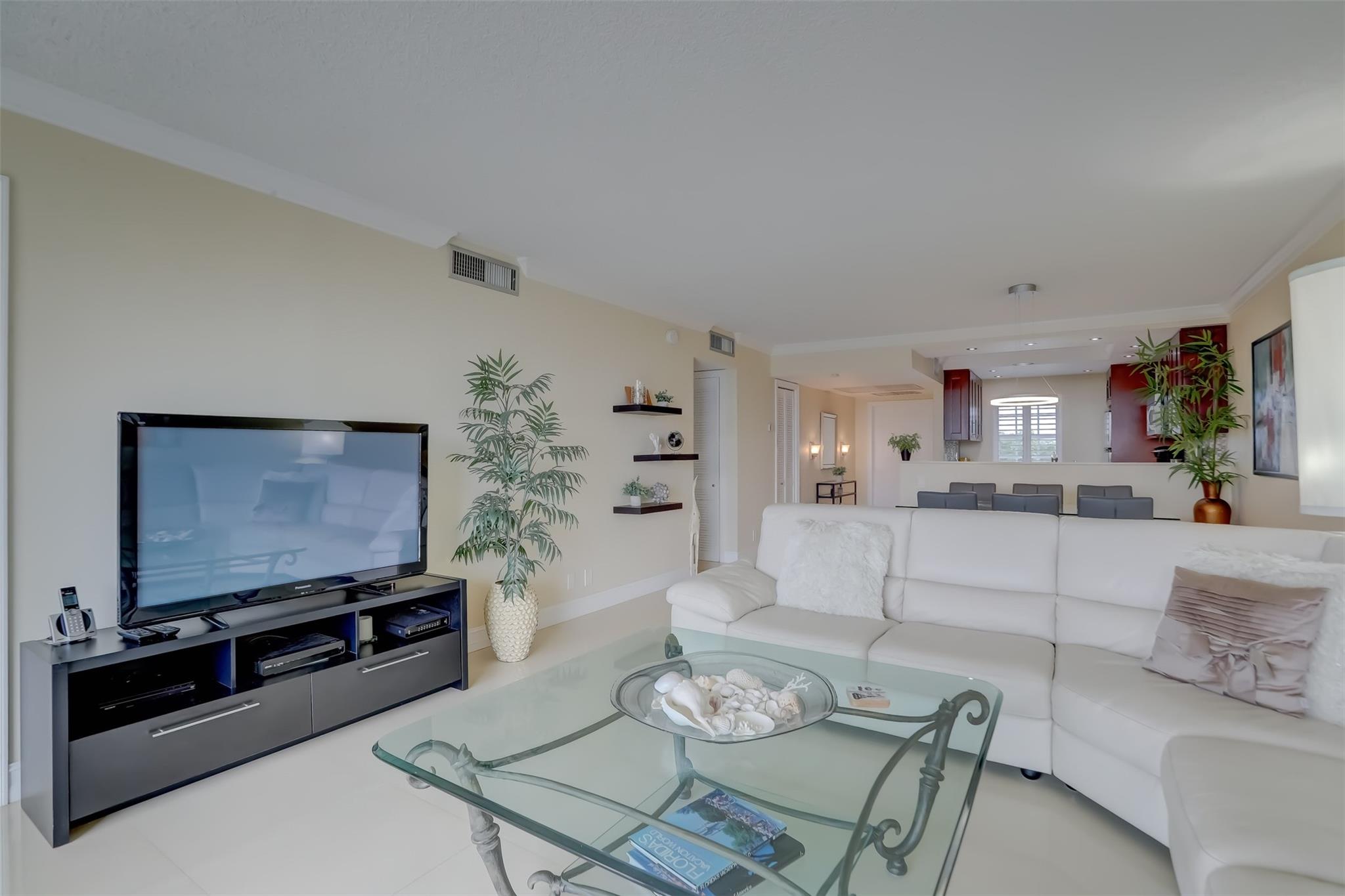 PALM-AIRE COUNTRY - Residential