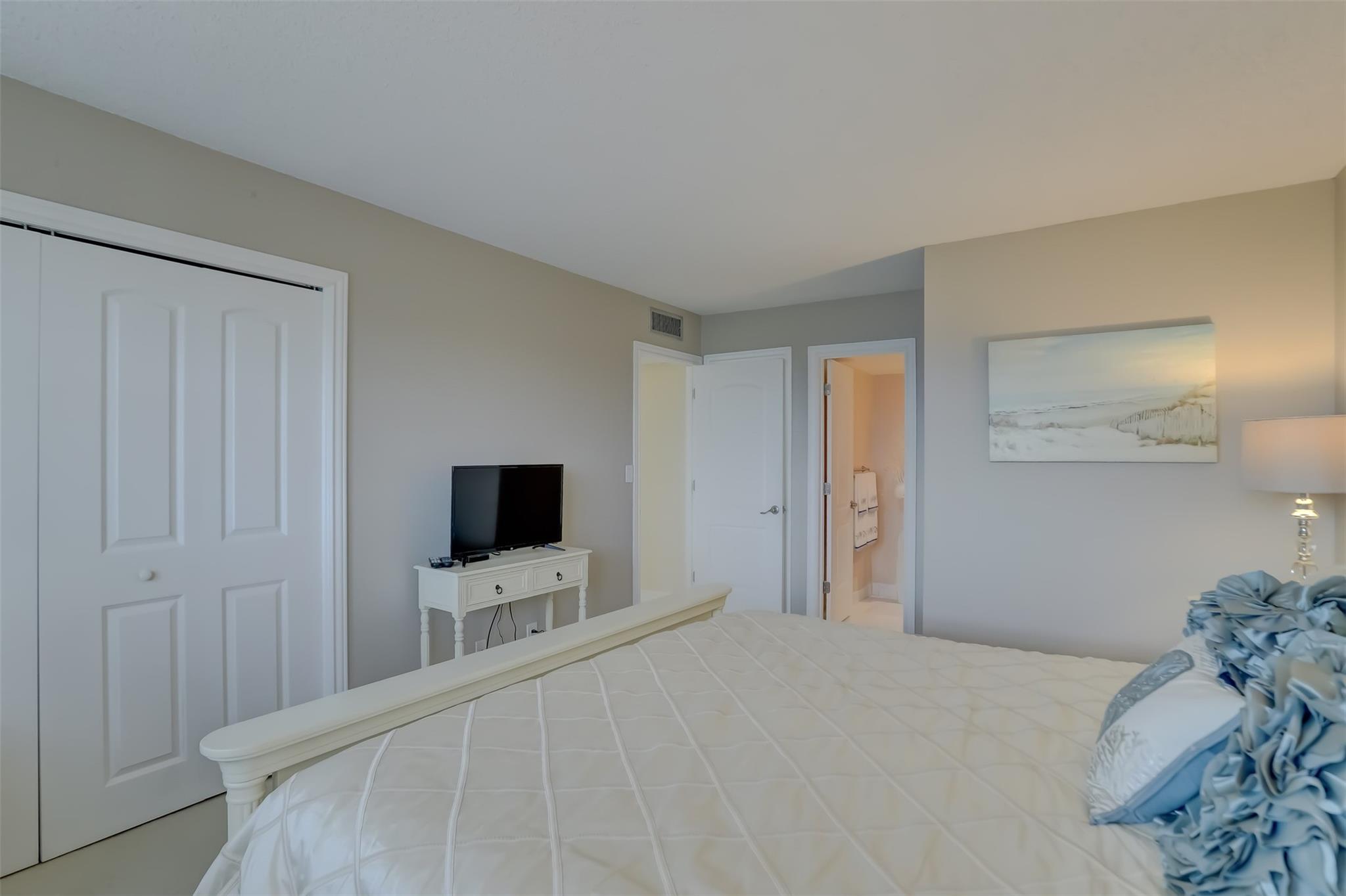 PALM-AIRE COUNTRY - Residential