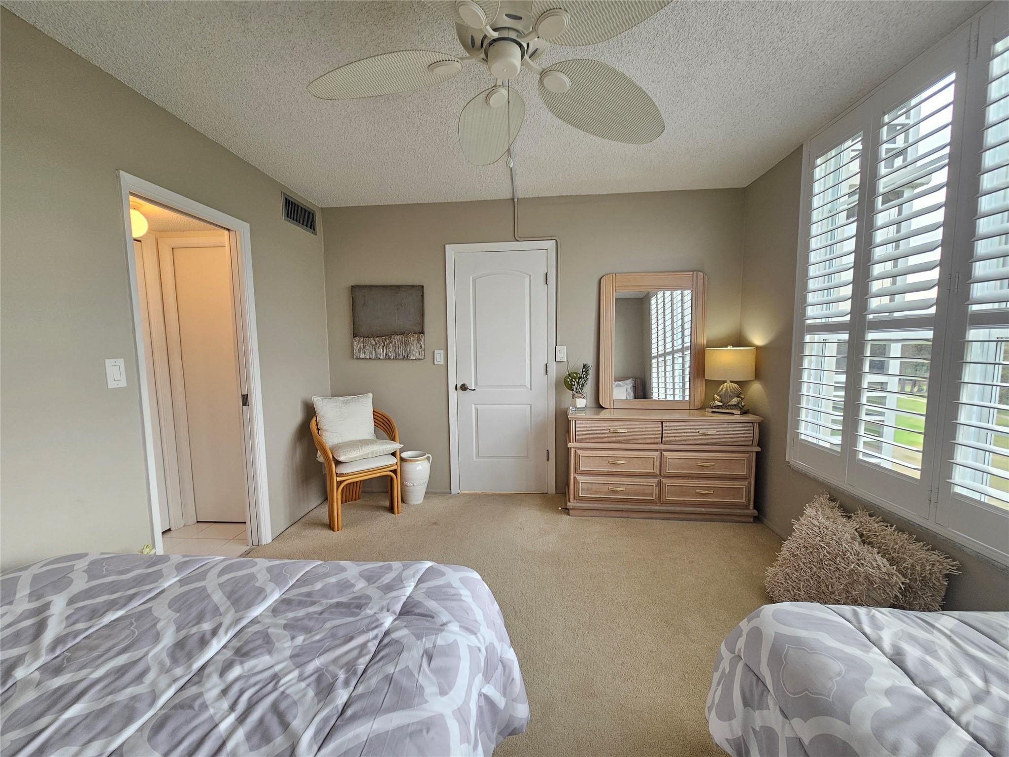 PALM-AIRE COUNTRY - Residential