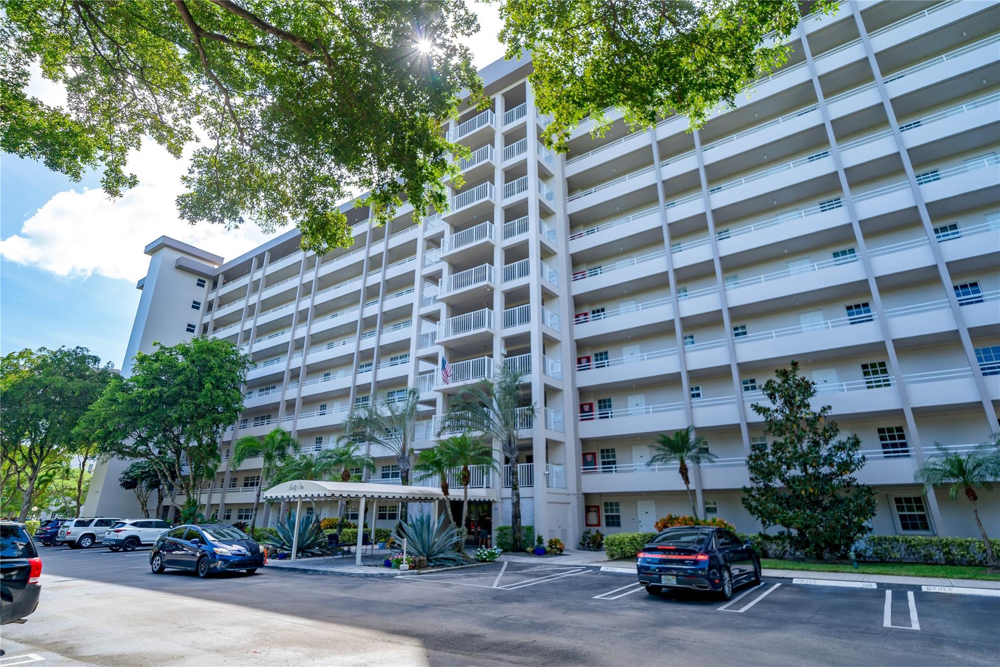 PALM-AIRE COUNTRY - Residential