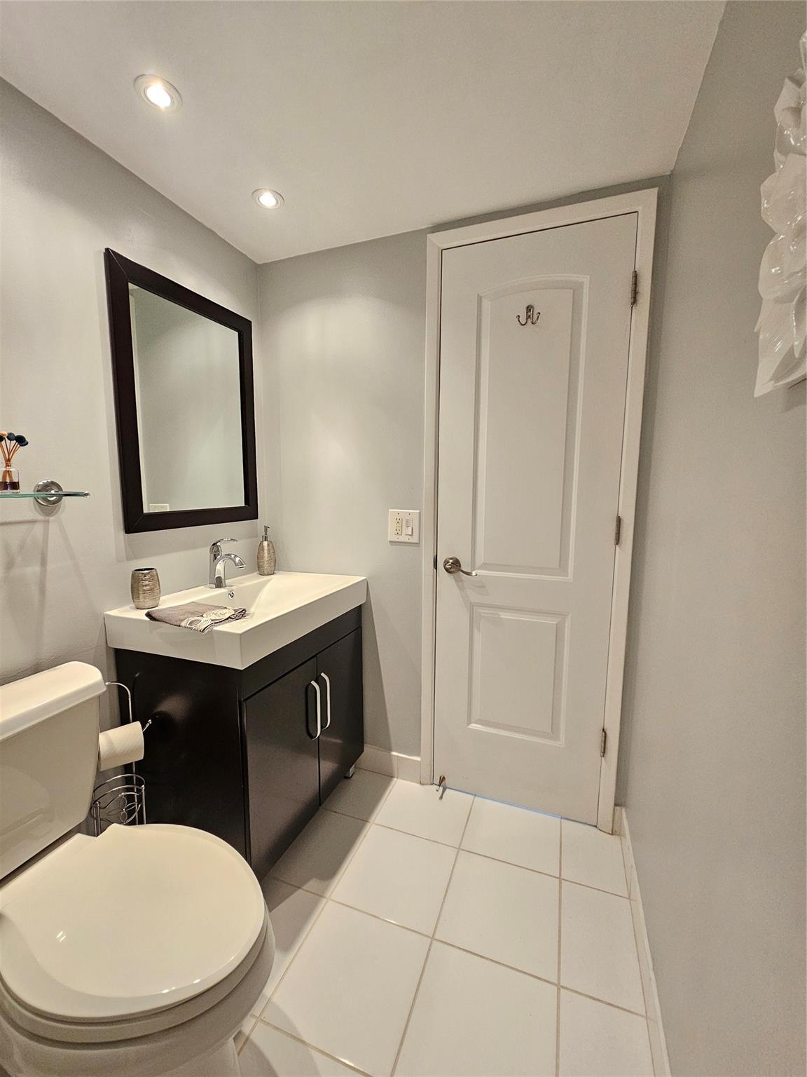 PALM-AIRE COUNTRY - Residential