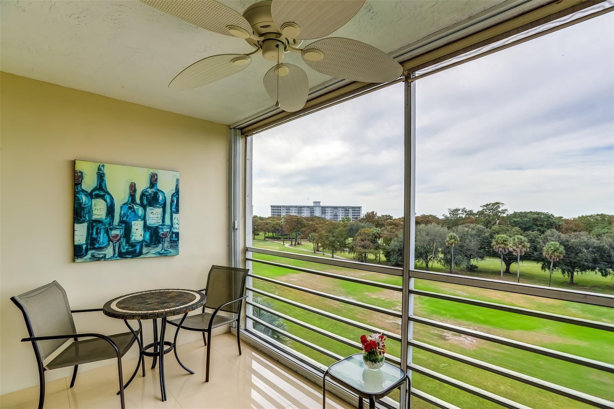 PALM-AIRE COUNTRY - Residential
