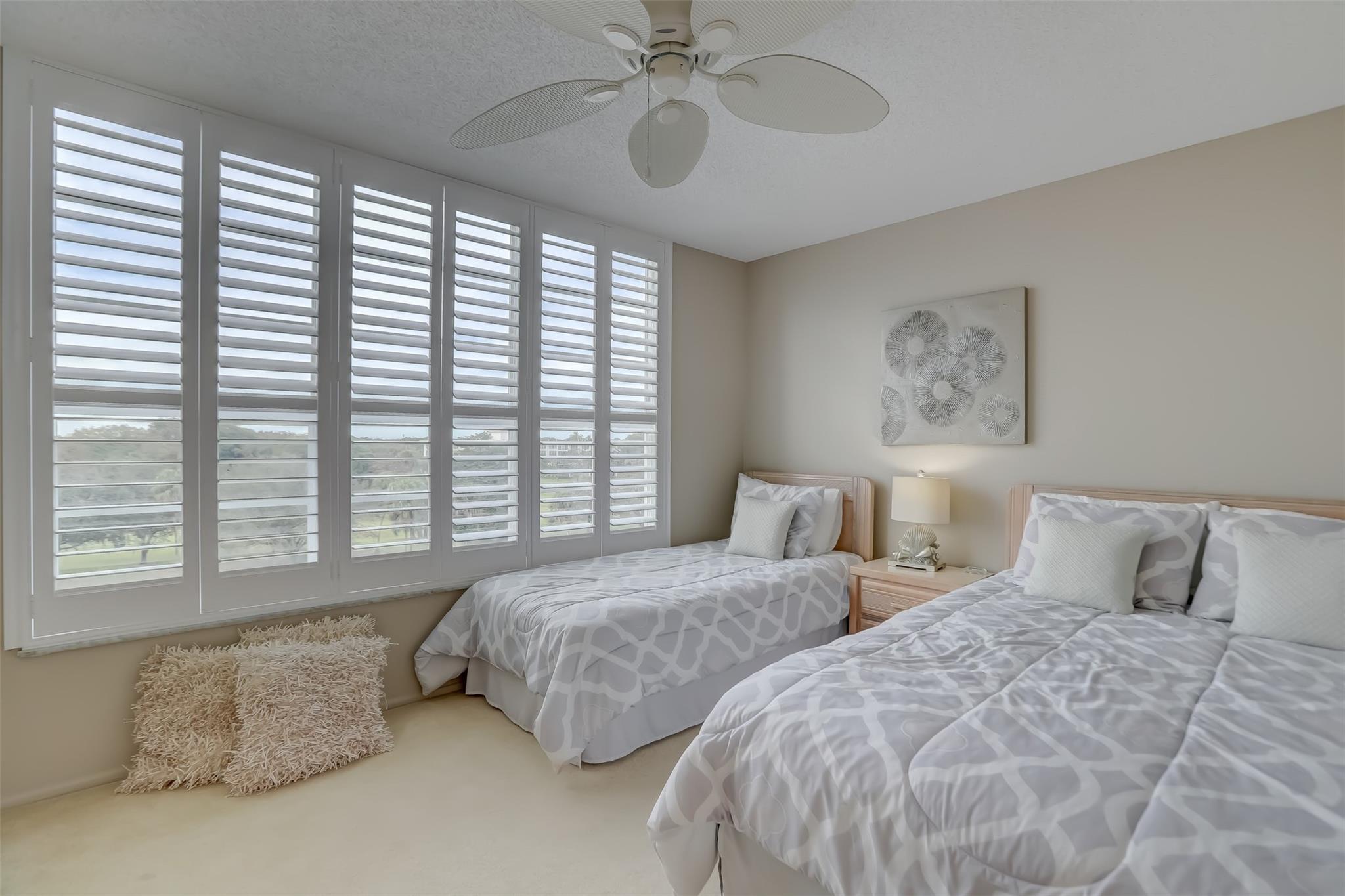 PALM-AIRE COUNTRY - Residential