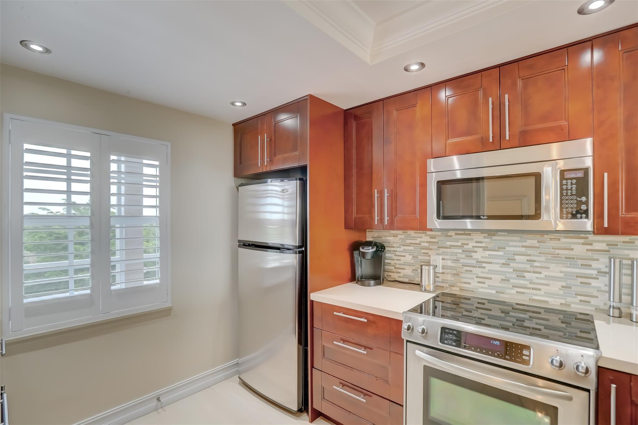PALM-AIRE COUNTRY - Residential