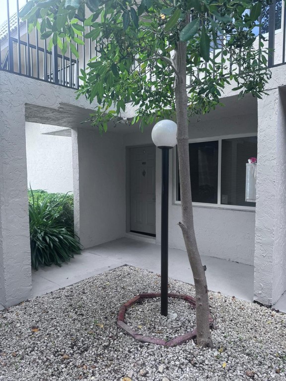 SPRINGS PARK EAST CONDO - Residential Lease