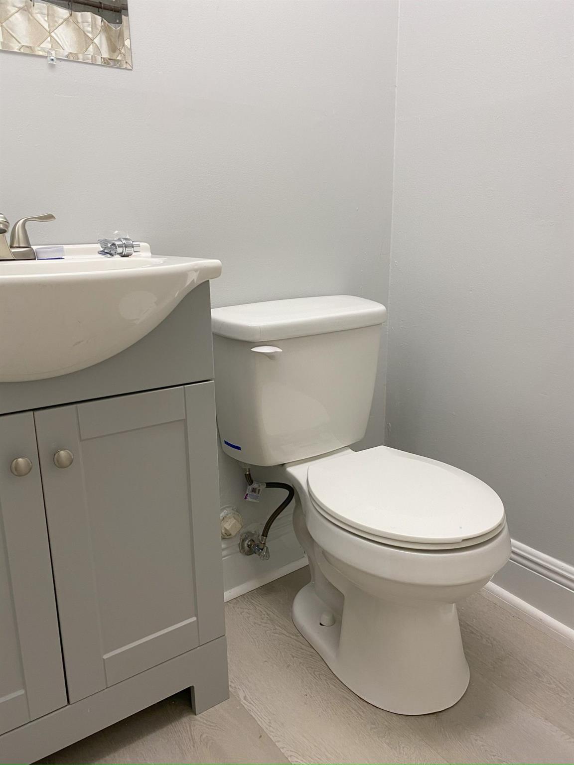 SPRINGS PARK EAST CONDO - Residential Lease