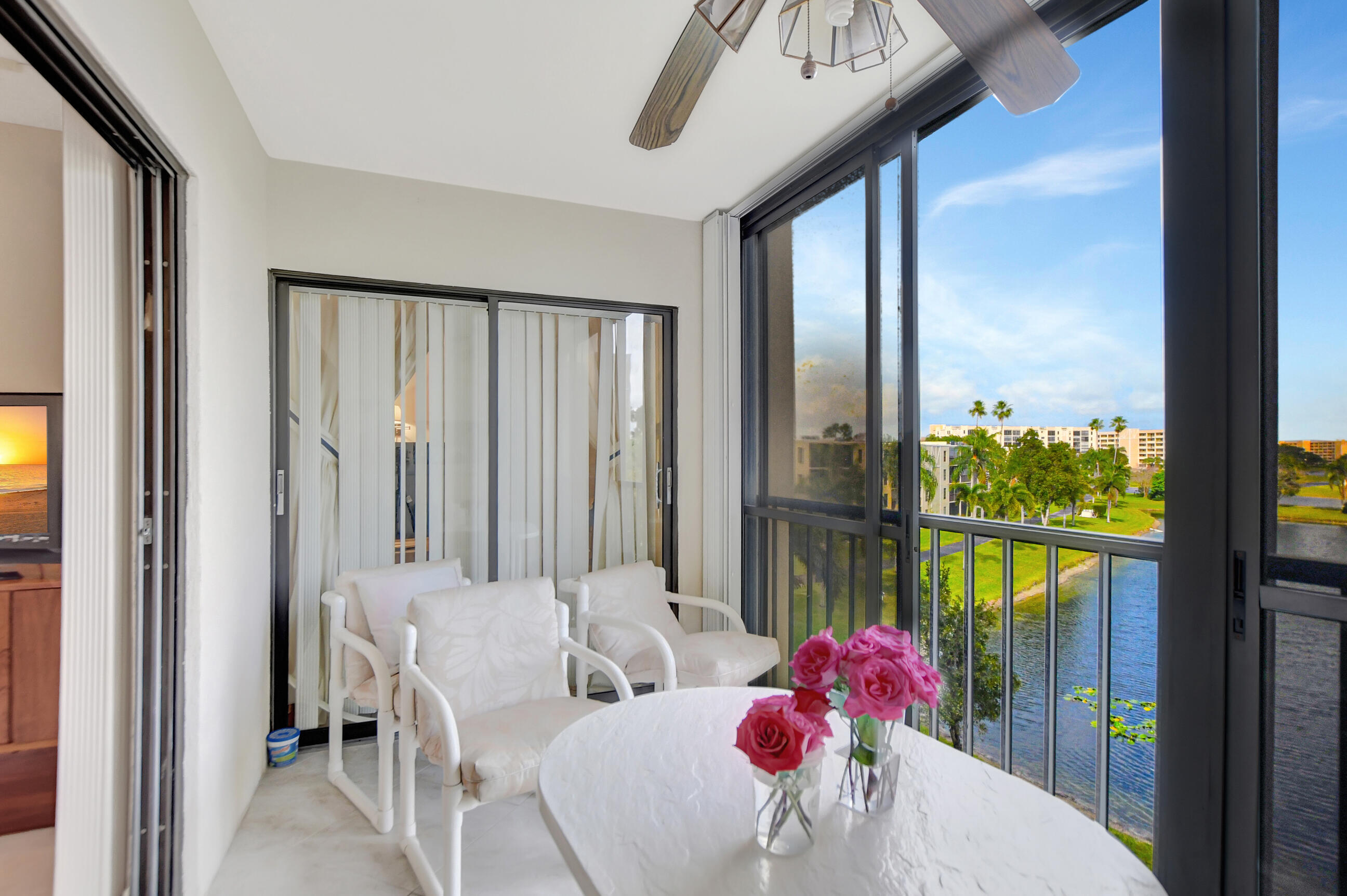 HUNTINGTON LAKES SEC FIVE CONDOS - Residential Lease
