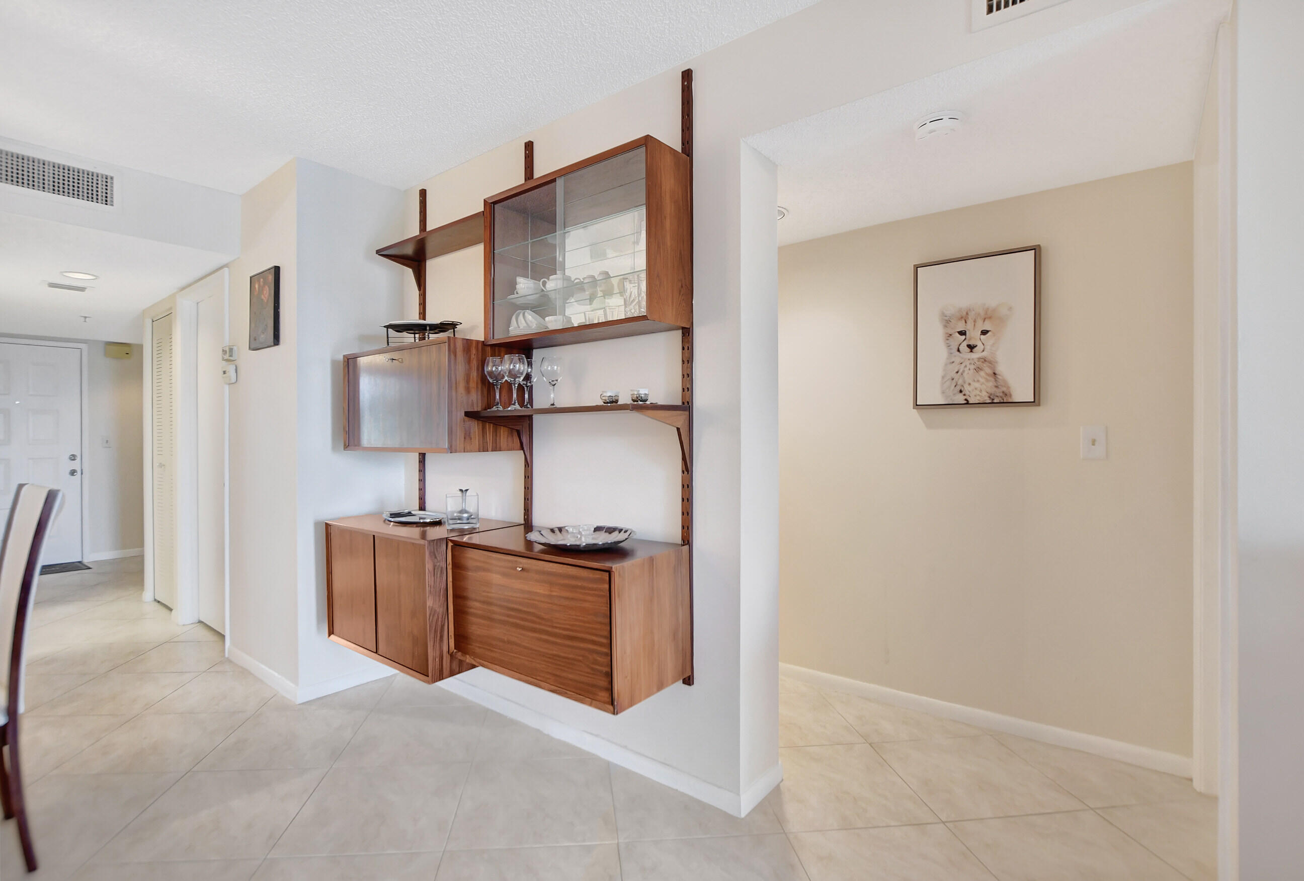 HUNTINGTON LAKES SEC FIVE CONDOS - Residential Lease