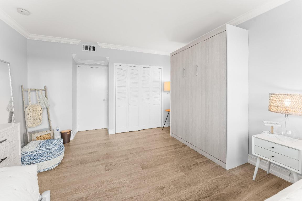 LA BONNE VIE CONDO - Residential