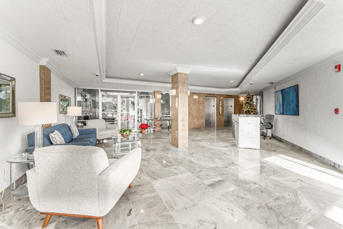 LA BONNE VIE CONDO - Residential