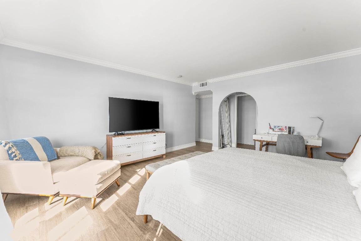 LA BONNE VIE CONDO - Residential