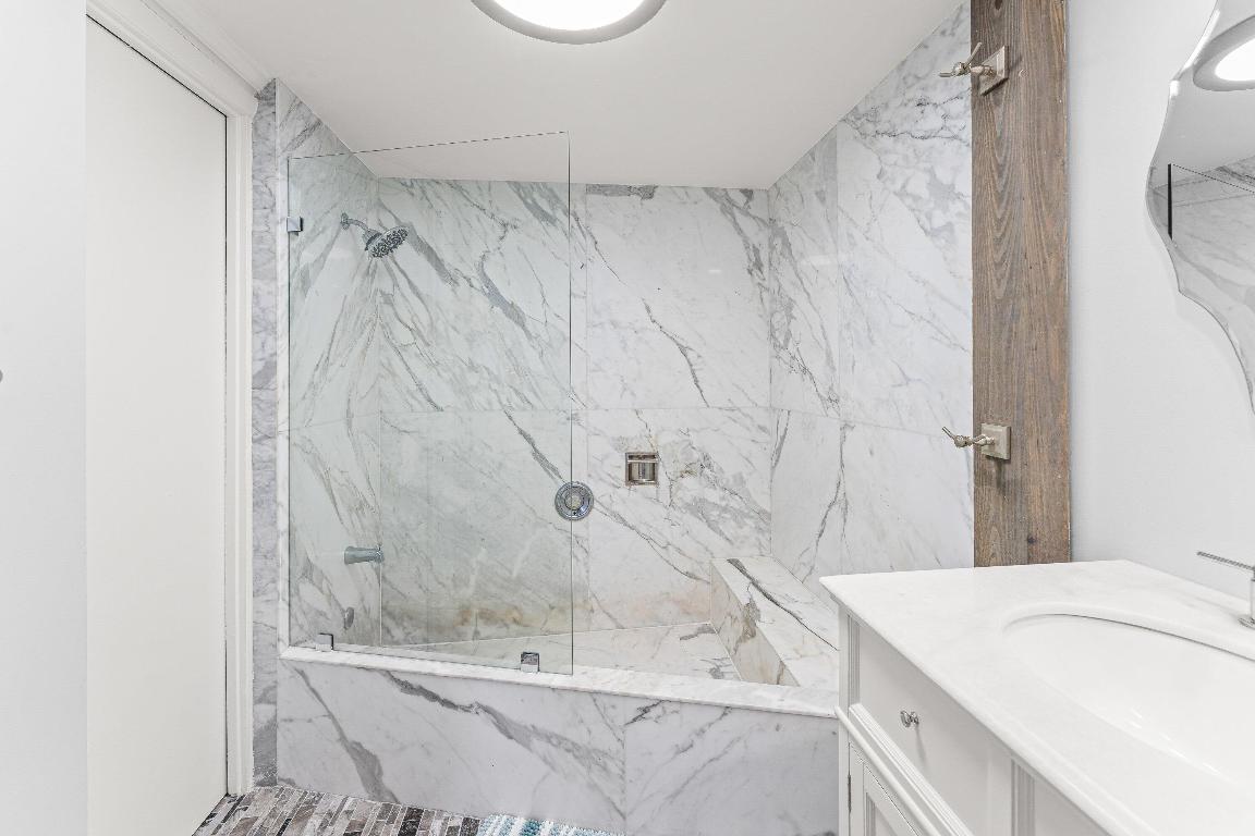 LA BONNE VIE CONDO - Residential