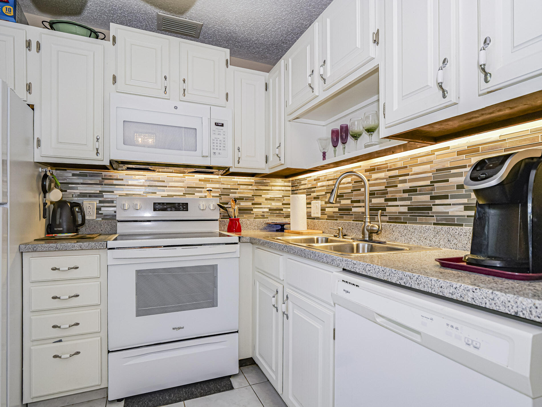 VISTA GARDENS F/K/A VISTA ROYALE GARDENS - Residential