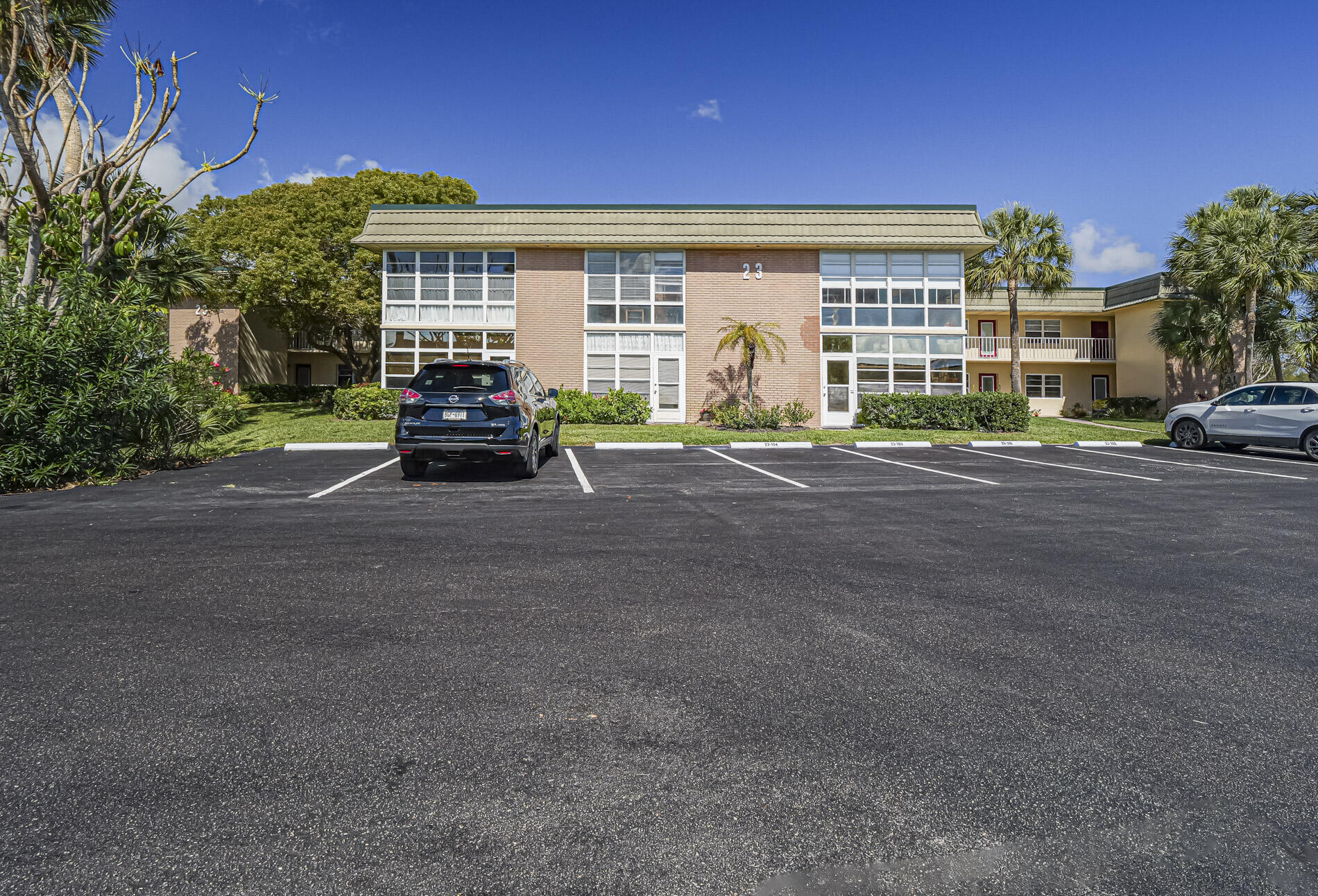 VISTA GARDENS F/K/A VISTA ROYALE GARDENS - Residential