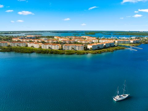 A home in Hutchinson Island