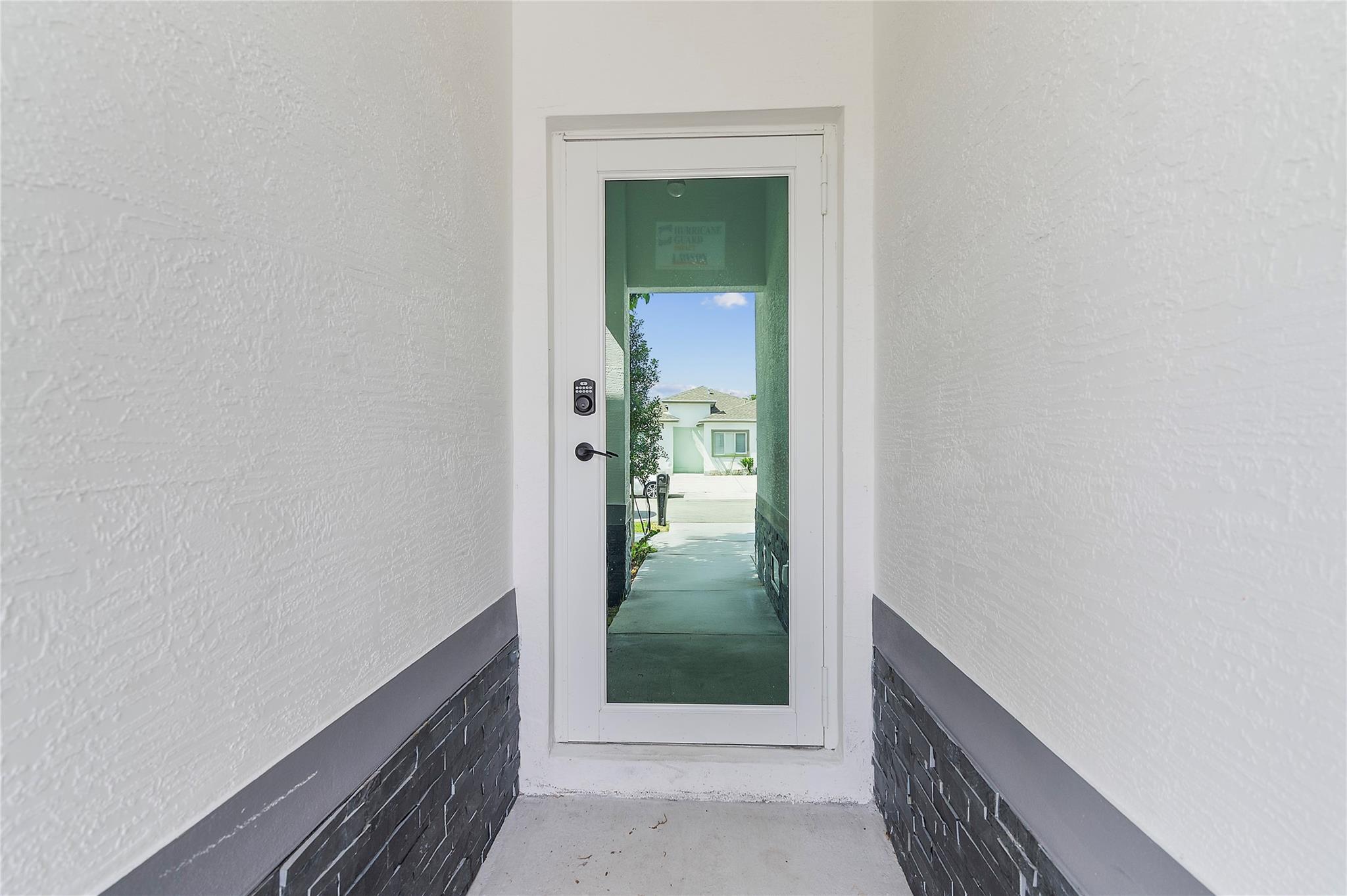 2736 NW 15th St