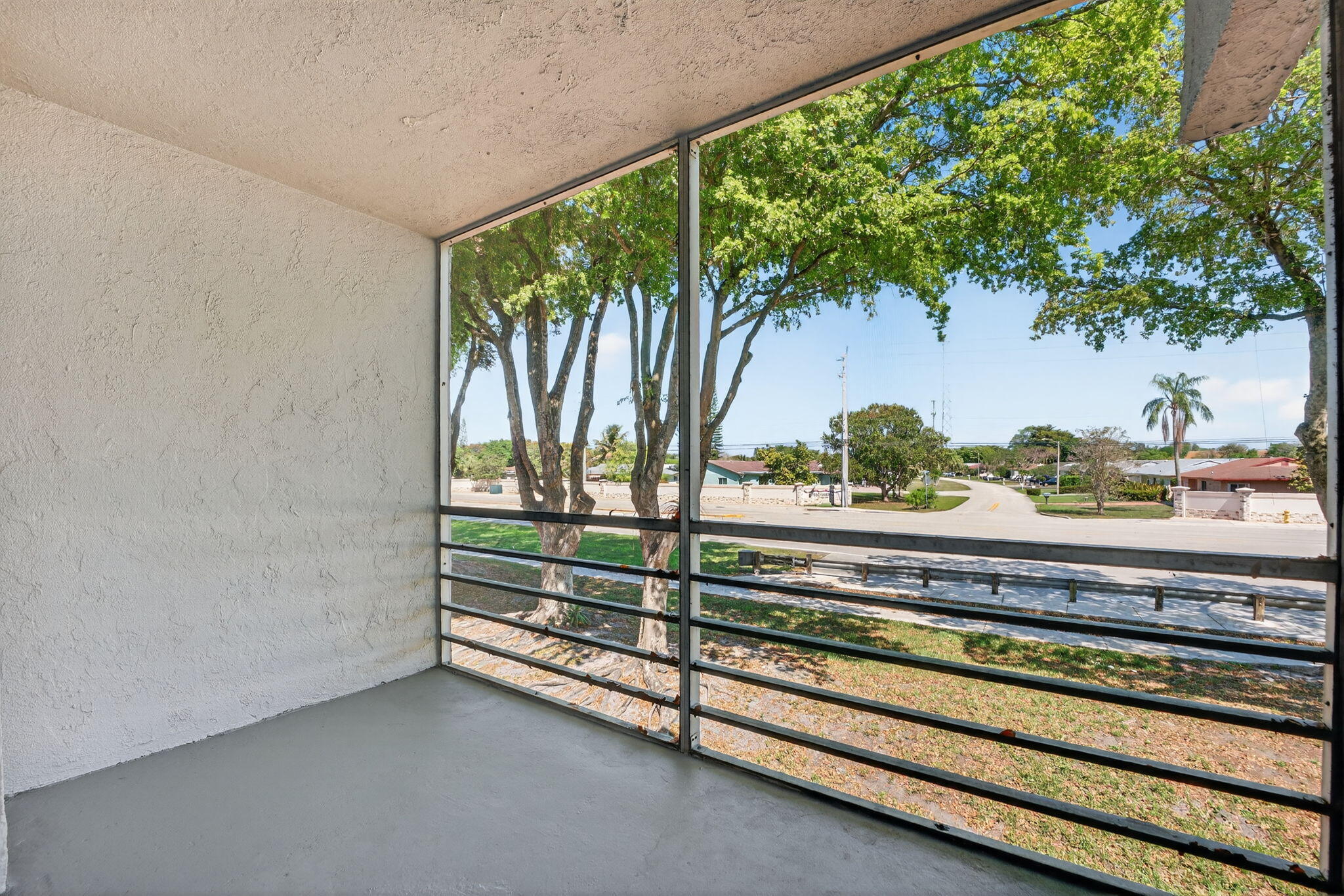 LIME BAY CONDOMINIUM 1 - Residential