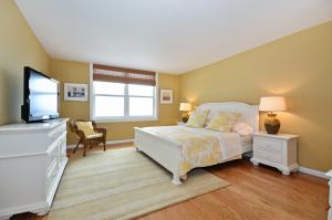 Twenty Two Ninety Five South Ocean Blvd Corp 2295 - Residential