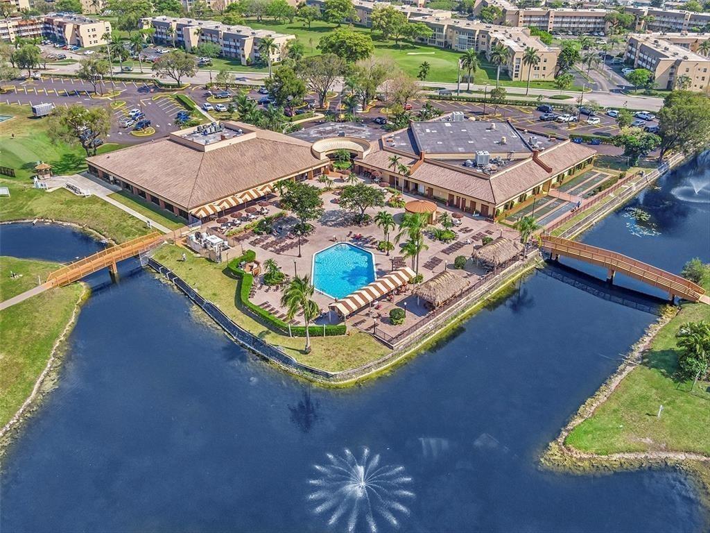 9660 Sunrise Lakes Blvd 301