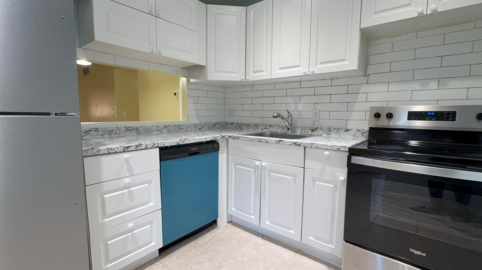 GREENWAY VILLAGE - Residential Lease