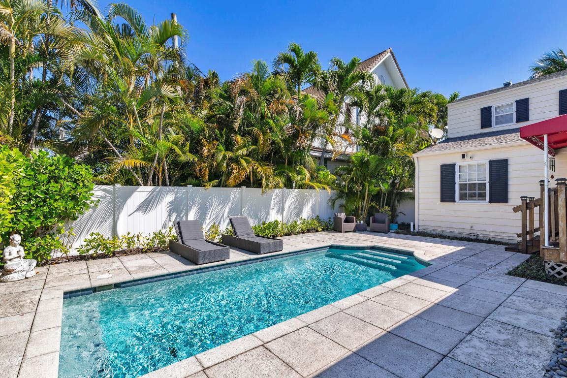 ESTATES OF SOUTH PALM BEACH - Residential