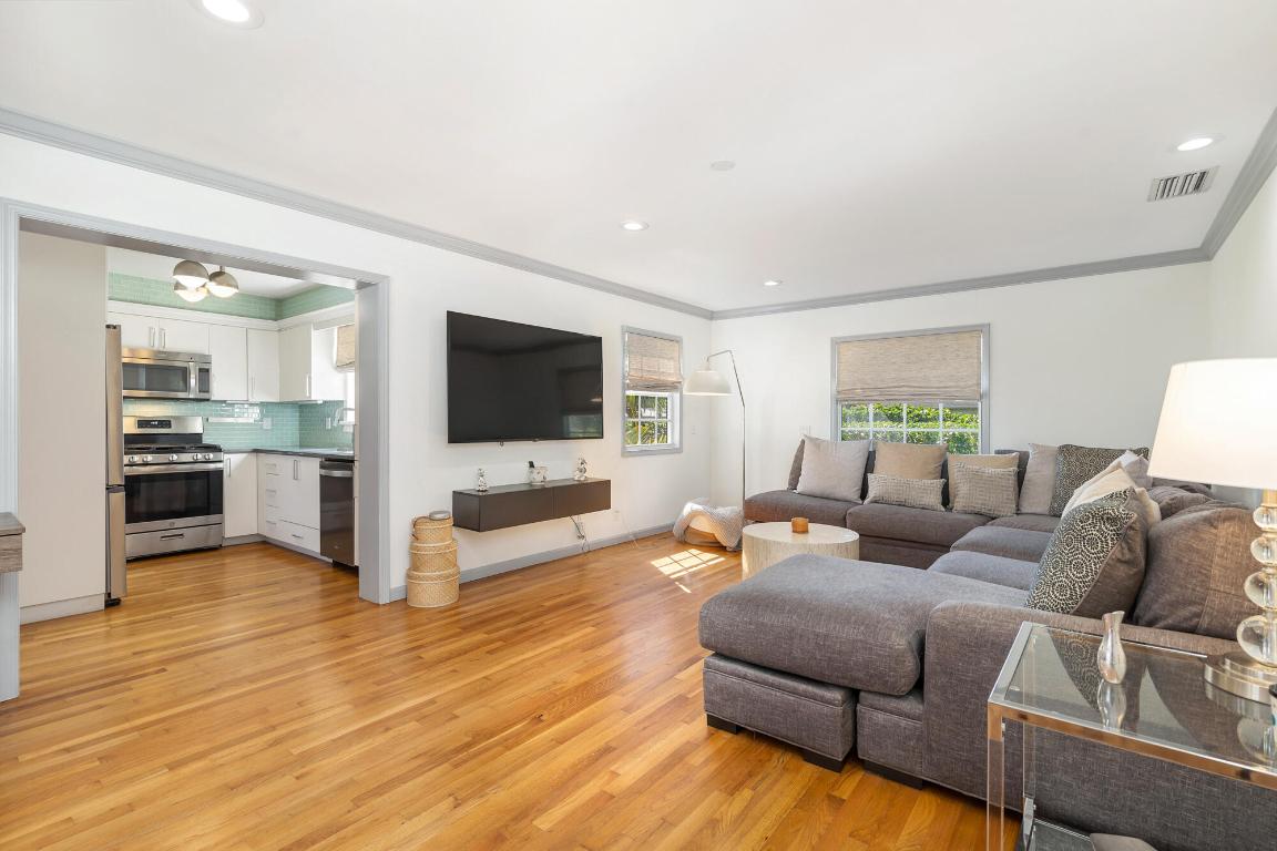 ESTATES OF SOUTH PALM BEACH - Residential