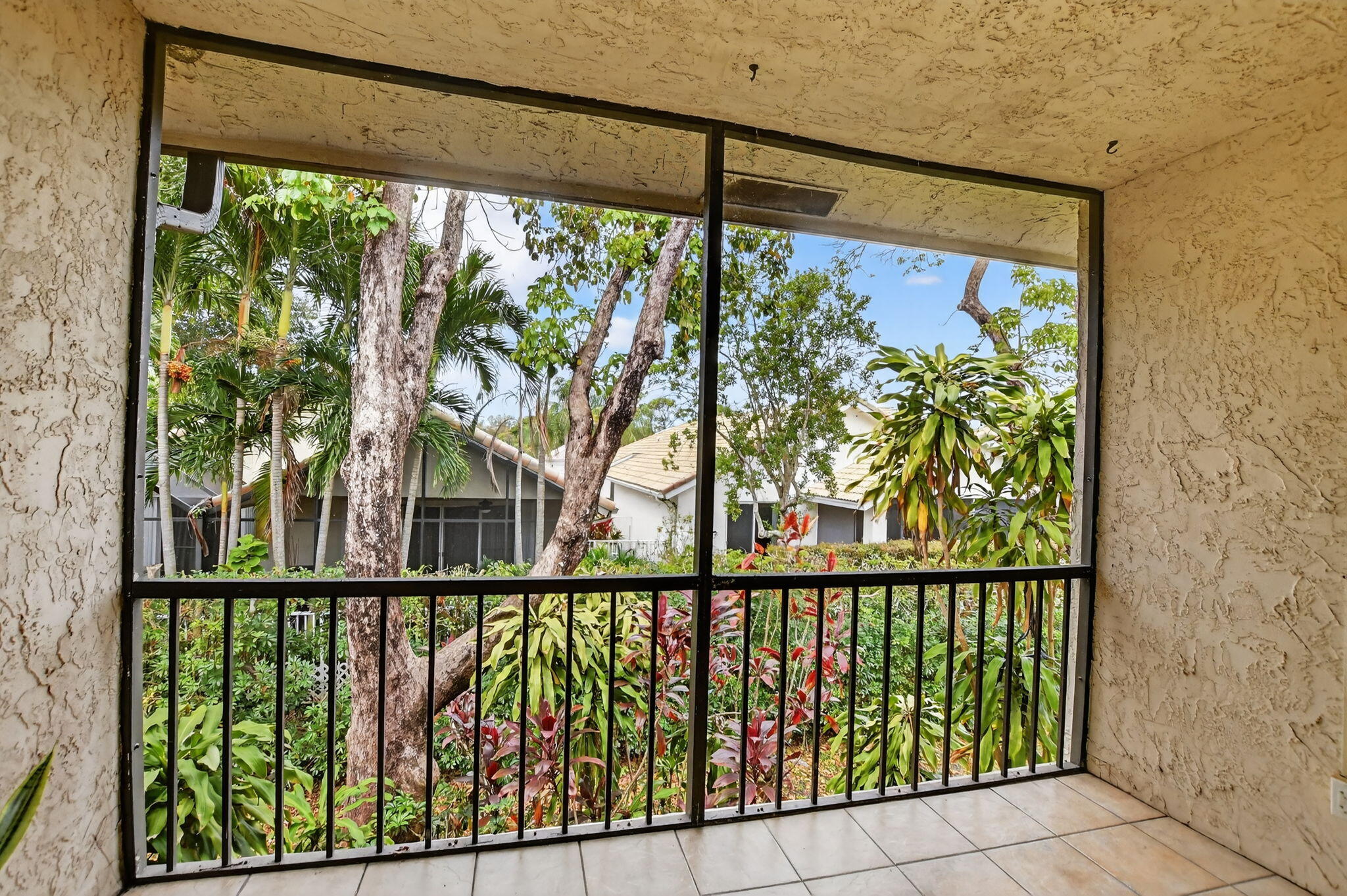 HORIZONS OF BOCA LAGO CONDO - Residential